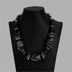 Chunky necklace - black and silver